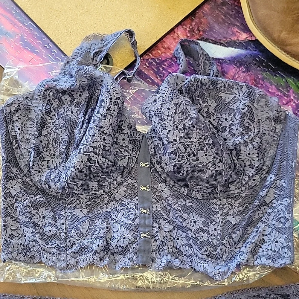 VS Set - Picture 2 of 6